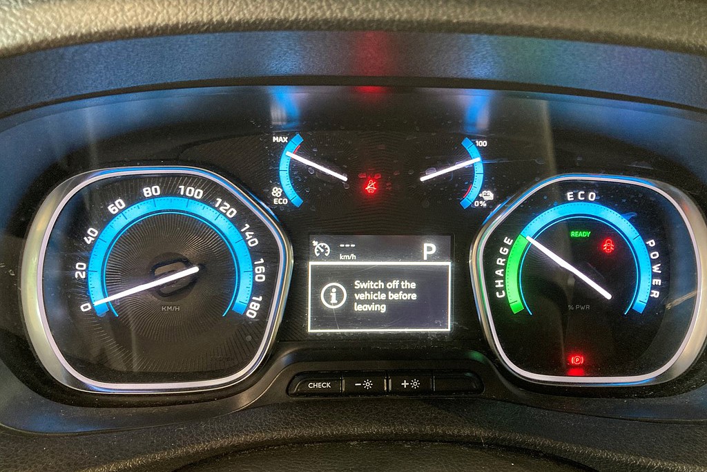 Bild på PRO L2 50kWh 136hk - KOMFORTVÄGG, 3-SITS, LEASEBAR