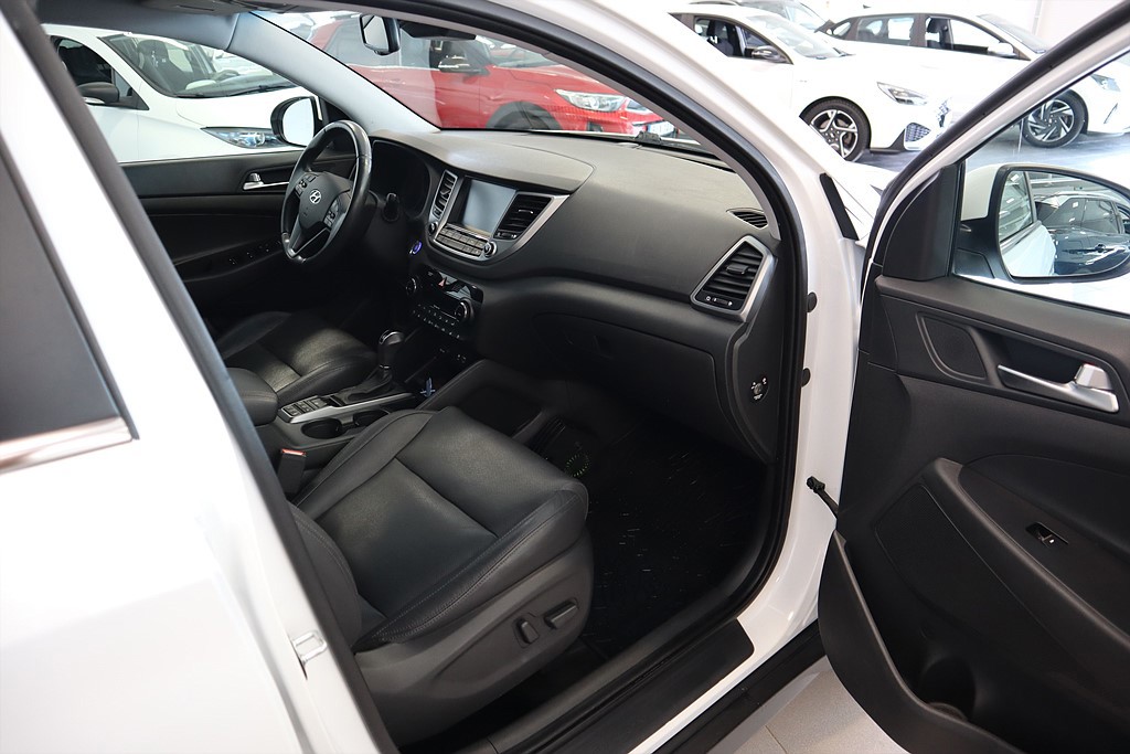 Bild på Premium 1.6 T-GDI 177hk AWD Aut - Panorama